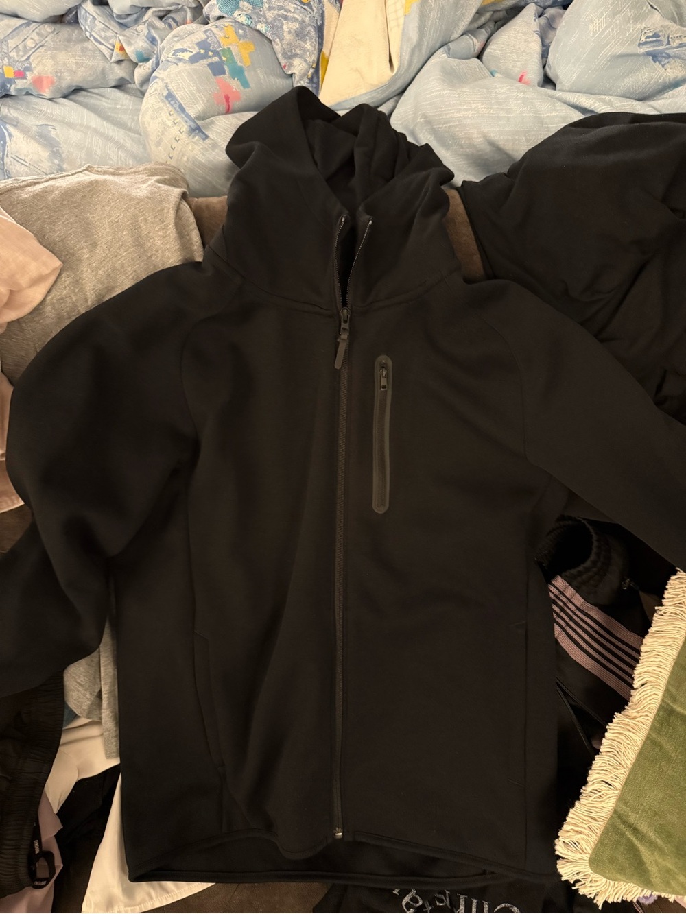 Uniqlo Men's Black Zip Hoodie